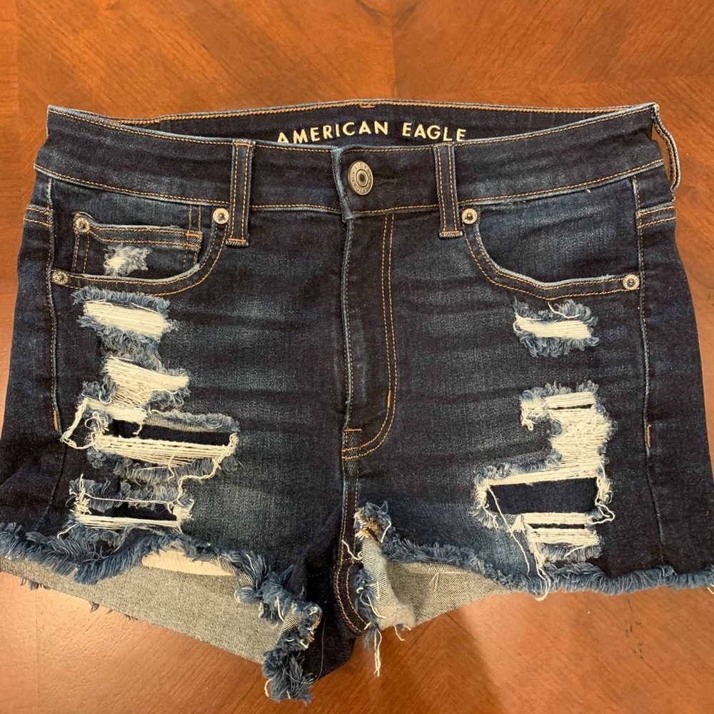 Cute American Eagle Ripped Denim Shorts